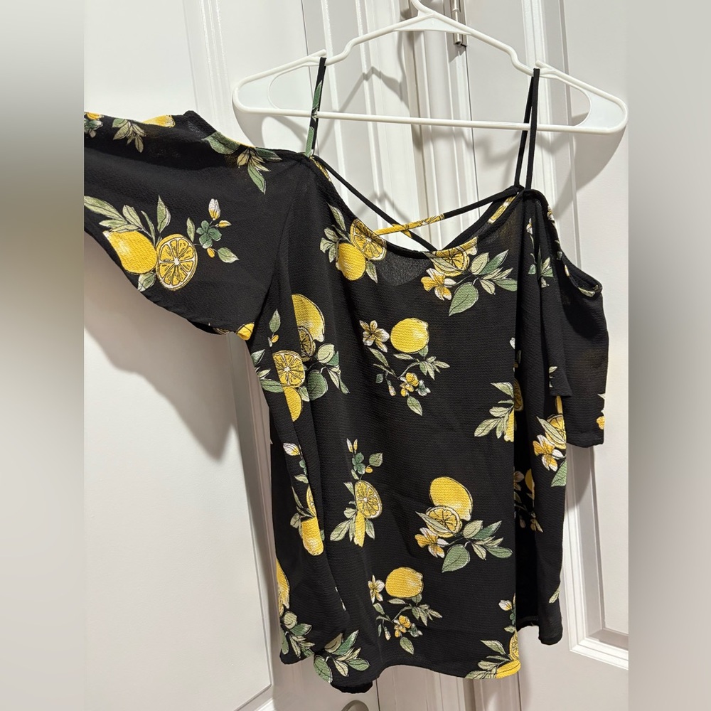 Kaileigh Black and Yellow Lemons Off The Shoulder Short Sleeve Blouse